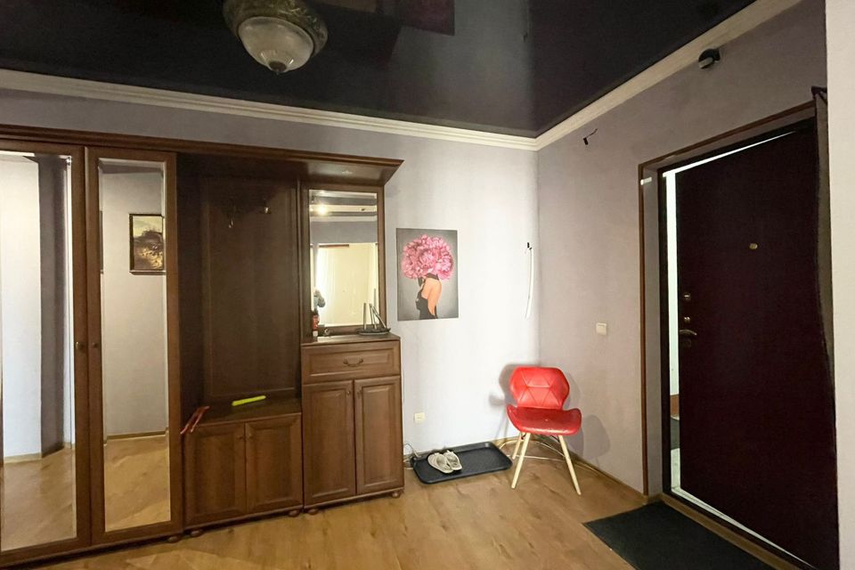 Продаётся 4-комнатная квартира, 103.9 м²