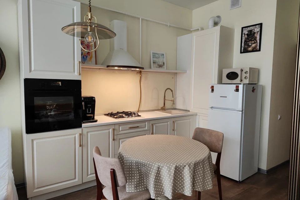 Продаётся 1-комнатная квартира, 38 м²