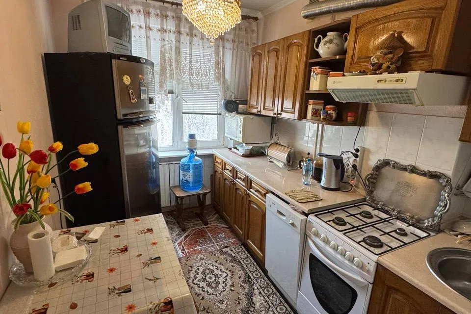 Продаётся 3-комнатная квартира, 57.6 м²