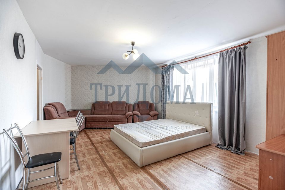 Продаётся 2-комнатная квартира, 76.9 м²