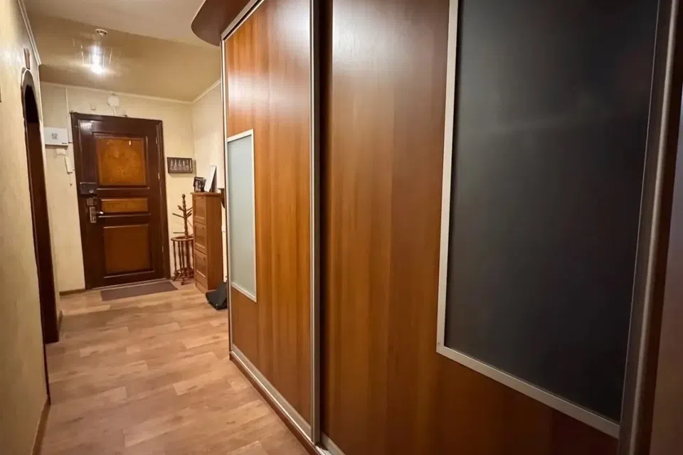 Продаётся 3-комнатная квартира, 64 м²