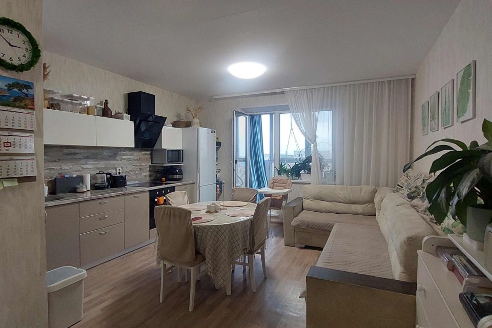 Продаётся 2-комнатная квартира, 56.4 м²