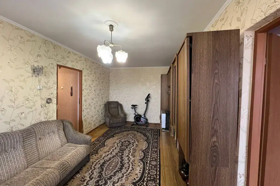 Продаётся 3-комнатная квартира, 51.2 м²