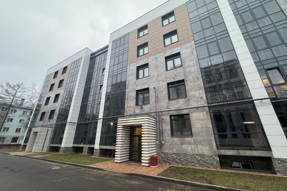 Продаётся 3-комнатная квартира, 106.3 м²