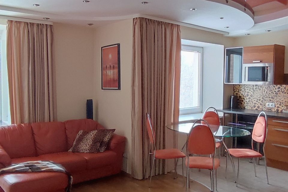 Продаётся 3-комнатная квартира, 75.9 м²