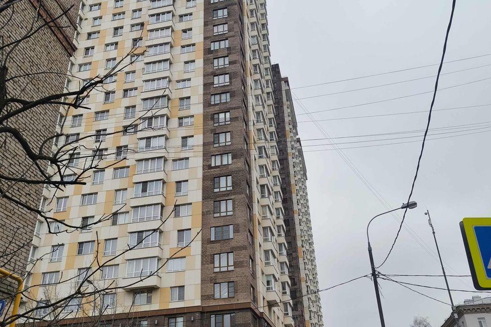 Продаётся 3-комнатная квартира, 109.2 м²