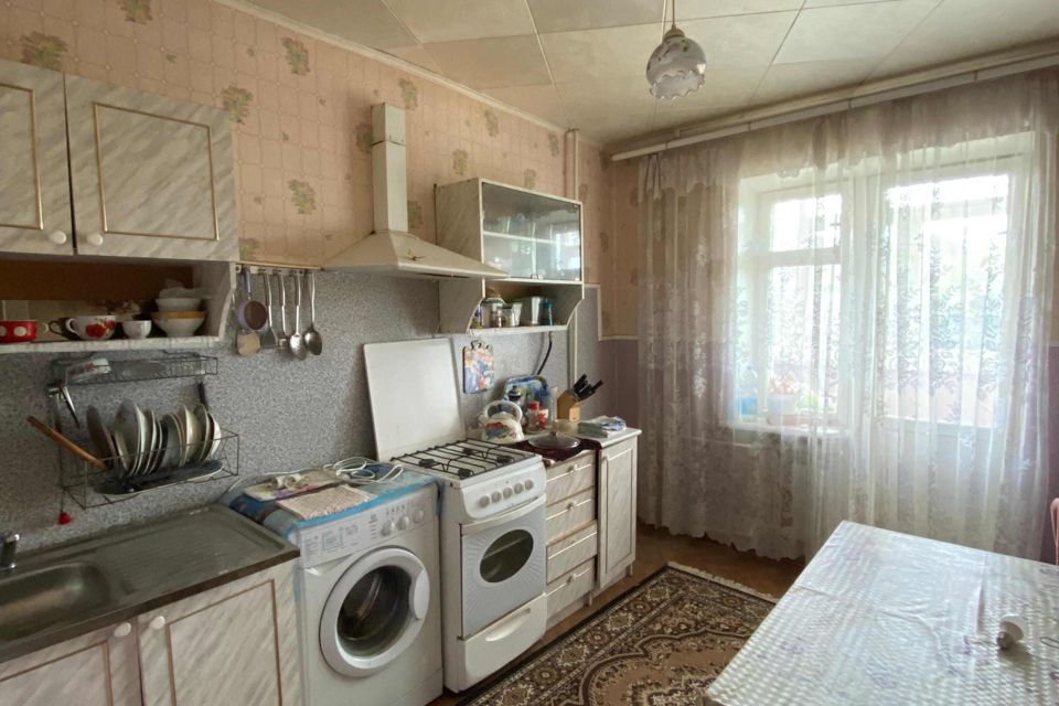 Продаётся 3-комнатная квартира, 65.5 м²