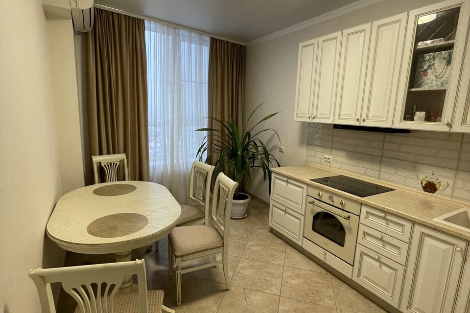 Сдаётся 1-комнатная квартира, 43 м²