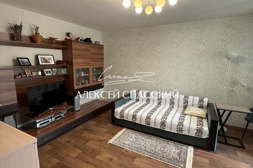 Продаётся 1-комнатная квартира, 43.6 м²