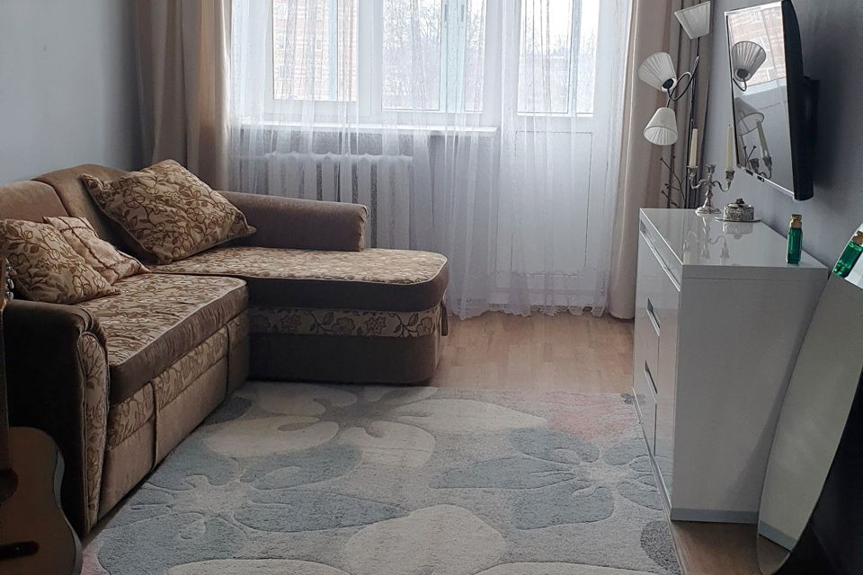 Продаётся 3-комнатная квартира, 55.6 м²