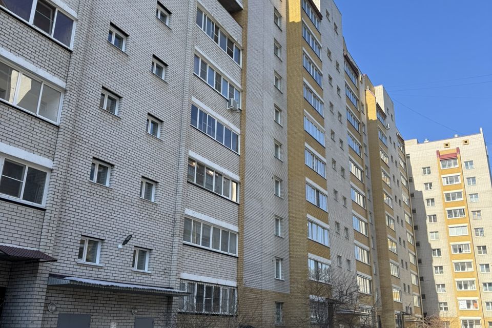 Продаётся 2-комнатная квартира, 65 м²