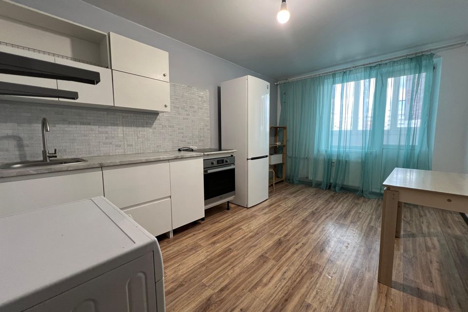 Продаётся 2-комнатная квартира, 65 м²