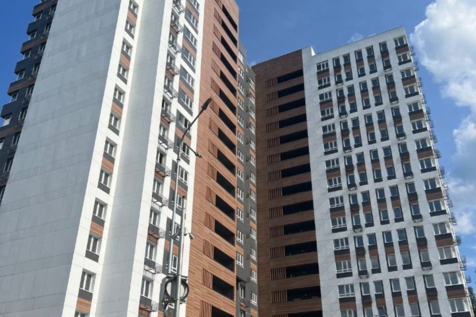Продаётся 2-комнатная квартира, 61.6 м²