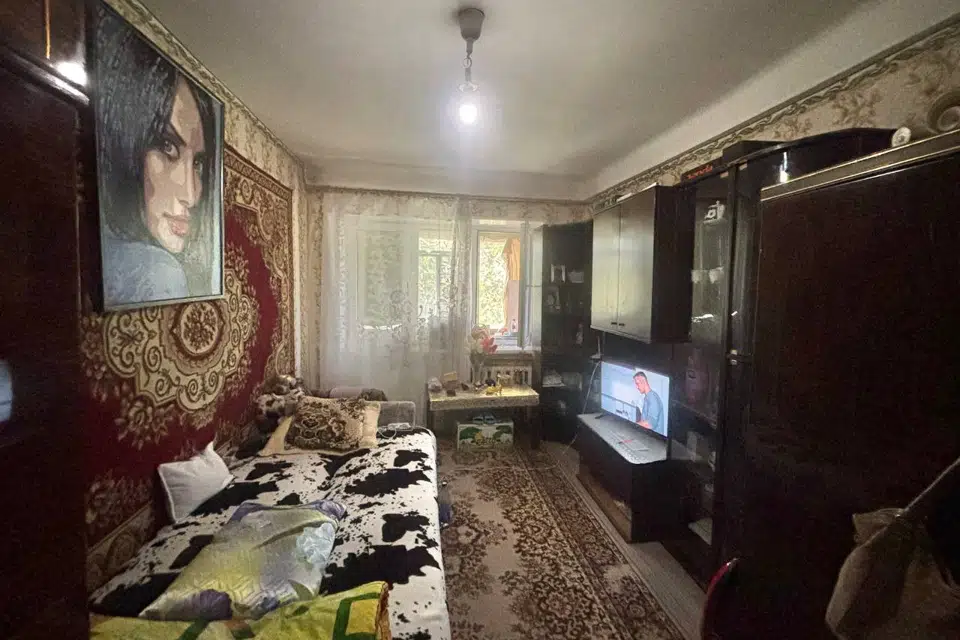 Продаётся 2 комнаты в 4-комн. квартире, 24 м²