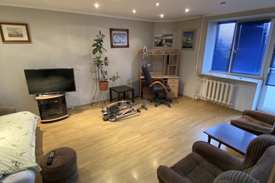 Продаётся 1-комнатная квартира, 48 м²