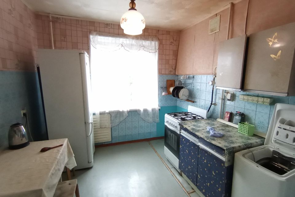 Сдаётся 2-комнатная квартира, 56 м²