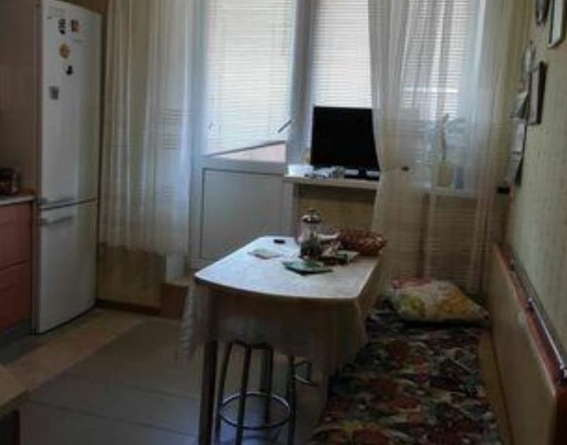 Продаётся 1-комнатная квартира, 38.3 м²
