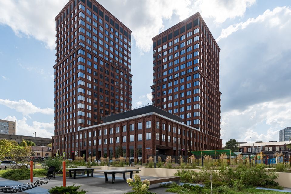 Продаётся 4-комнатная квартира, 109 м²