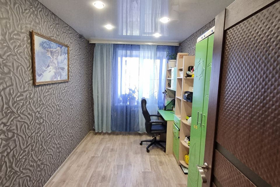 Продаётся 3-комнатная квартира, 57.6 м²