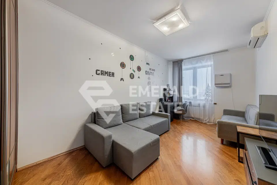 Продаётся 3-комнатная квартира, 82.8 м²