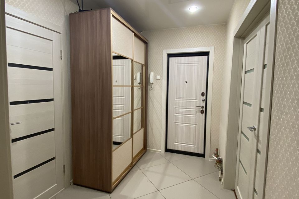Продаётся 1-комнатная квартира, 42.7 м²