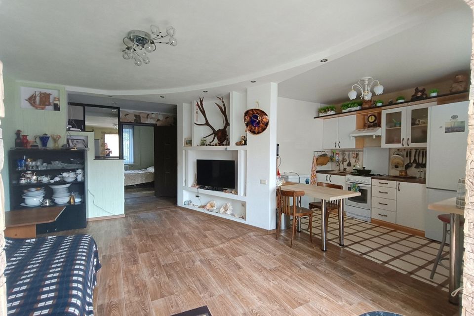 Продаётся 3-комнатная квартира, 57.7 м²