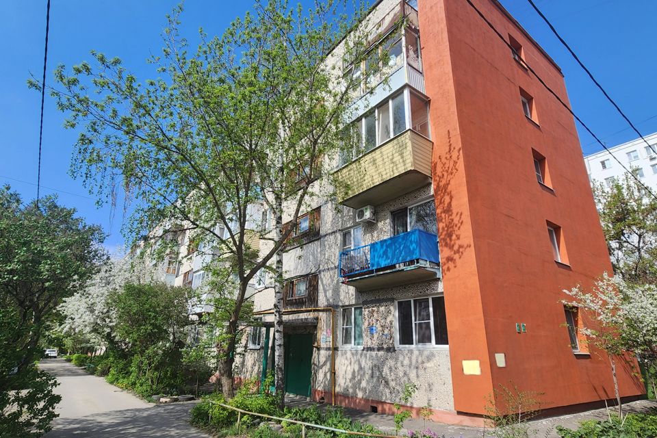 Продаётся 3-комнатная квартира, 59.8 м²