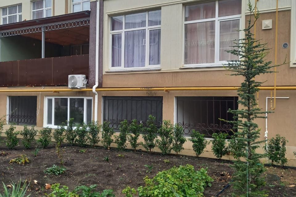 Продаётся 1-комнатная квартира, 42.4 м²