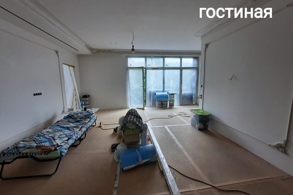 Продаётся 4-комнатная квартира, 110.1 м²