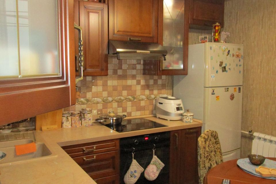 Продаётся 3-комнатная квартира, 77.4 м²