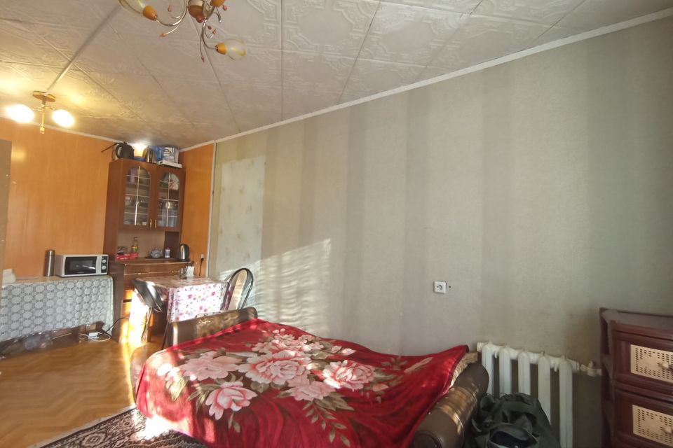 Продаётся комната в 5-комн. квартире, 17.2 м²