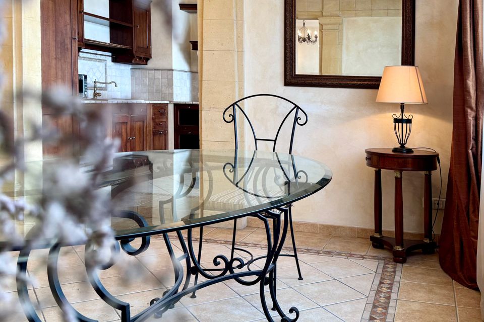 Продаётся 5-комнатная квартира, 154.8 м²