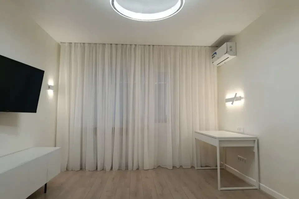Продаётся 2-комнатная квартира, 56 м²