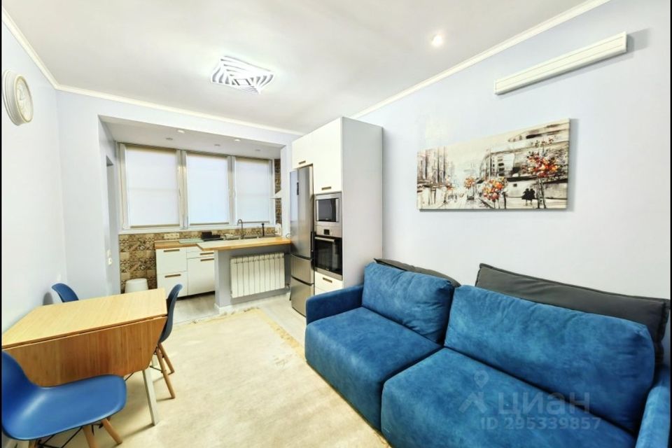 Продаётся 3-комнатная квартира, 42 м²