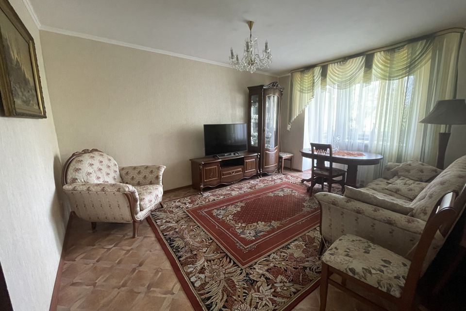 Продаётся 4-комнатная квартира, 76 м²