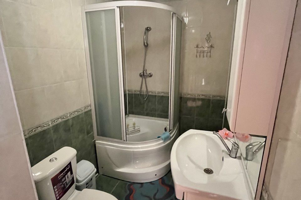 Продаётся 2-этажный дом, 200 м²