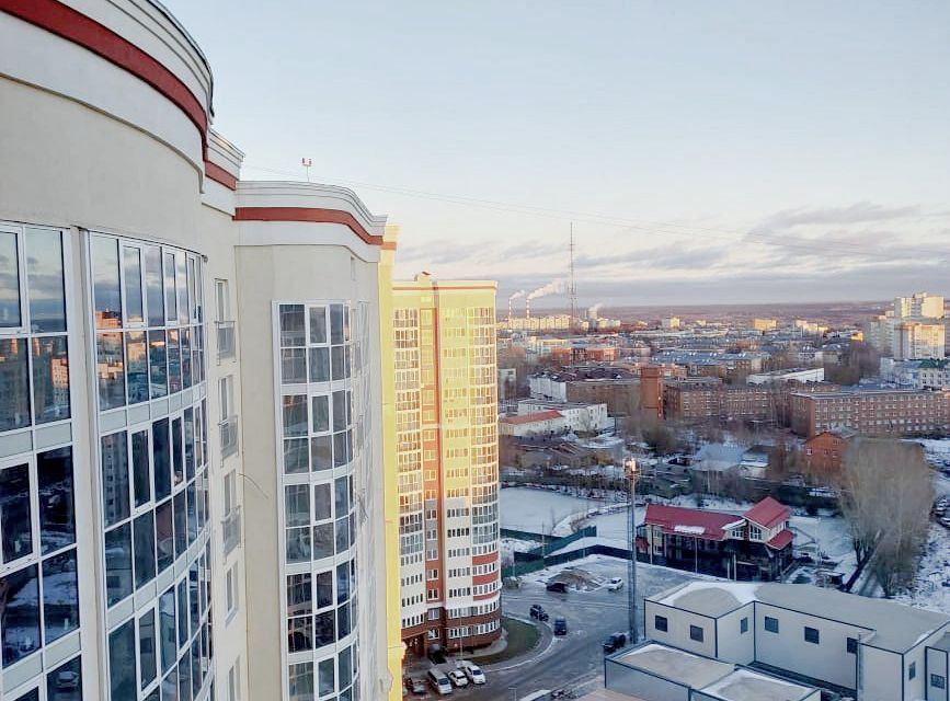 Продаётся 2-комнатная квартира, 70 м²