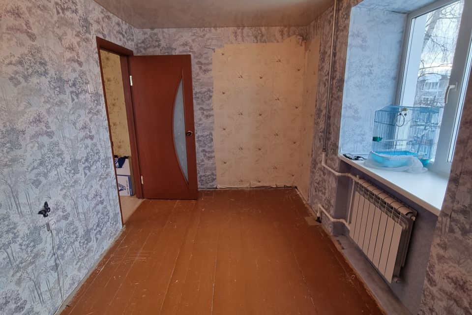 Продаётся 3-комнатная квартира, 50.3 м²