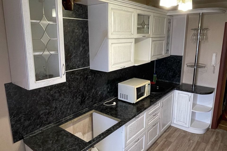Продаётся 3-комнатная квартира, 60.4 м²
