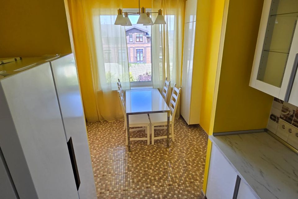 Продаётся 3-комнатная квартира, 81 м²