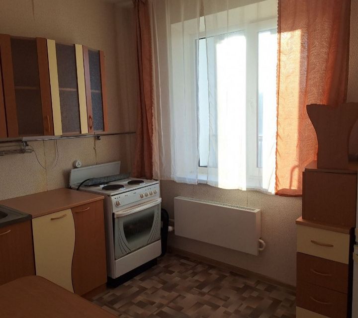 Сдаётся 1-комнатная квартира, 38 м²