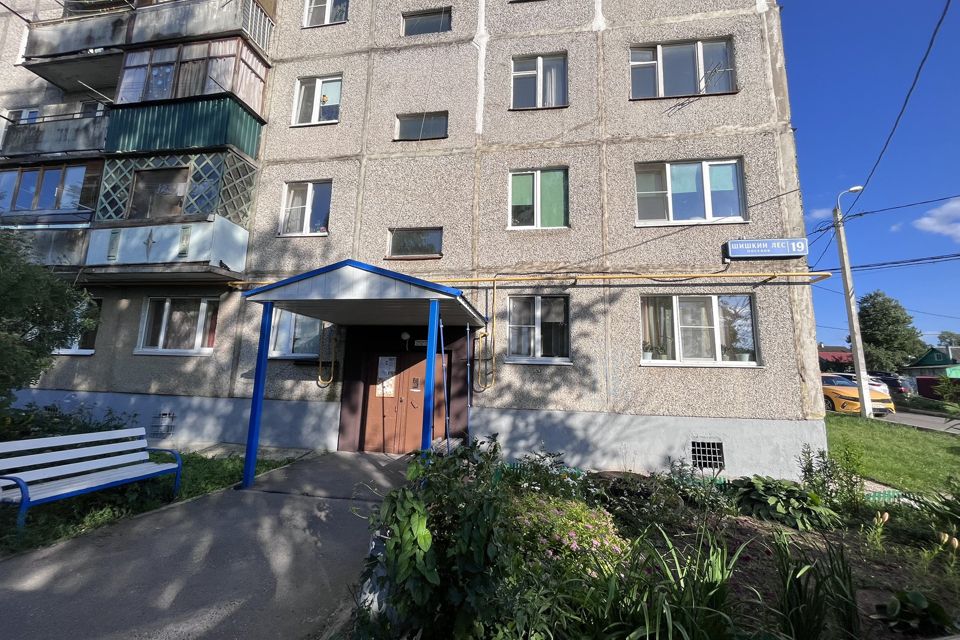 Продаётся 4-комнатная квартира, 62.6 м²