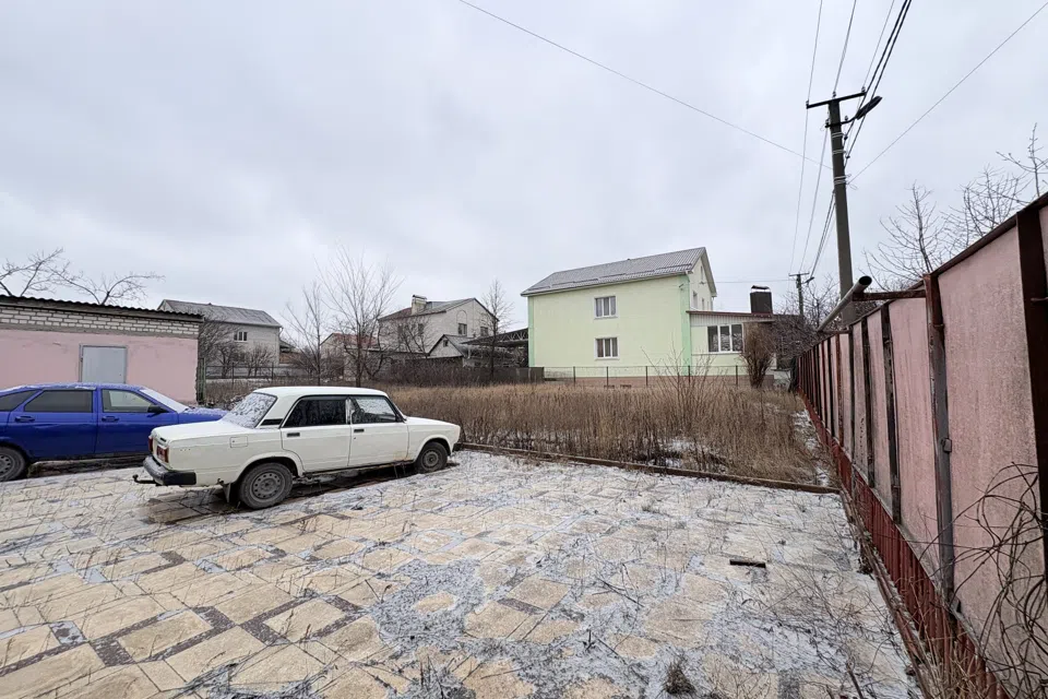 Продаётся 2-этажный дом, 360 м²