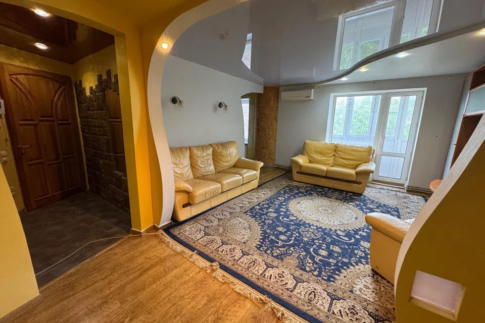Продаётся 3-комнатная квартира, 67 м²
