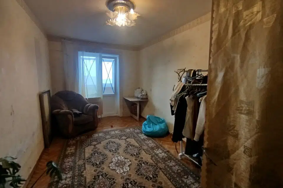 Продаётся 4-комнатная квартира, 77.9 м²