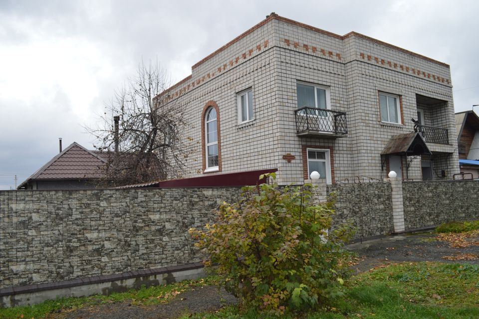 Купить Дом в Камень-на-Обившем (Алтайский край) - 16 объявлений о продажечастных домов недорого: планировки, цены и фото – Домклик