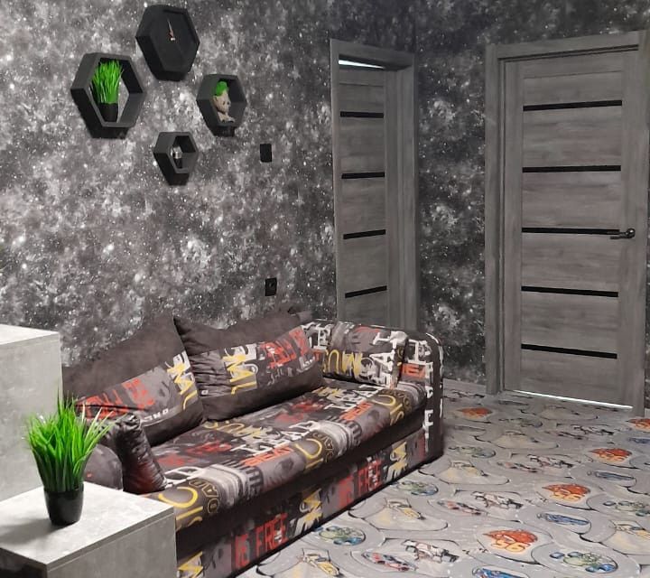 Продаётся 3-комнатная квартира, 54.9 м²
