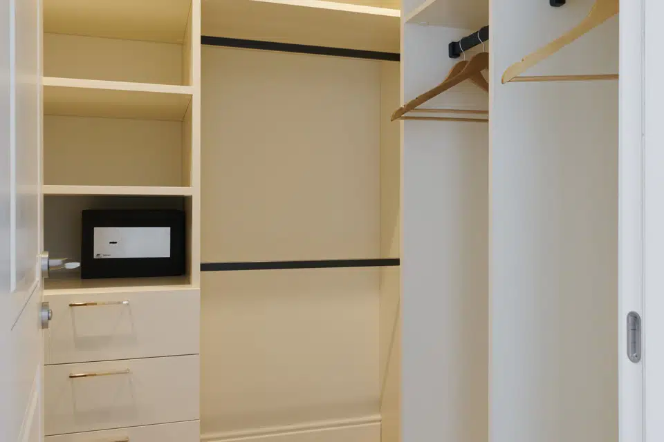 Продаётся 2-комнатная квартира, 63.9 м²