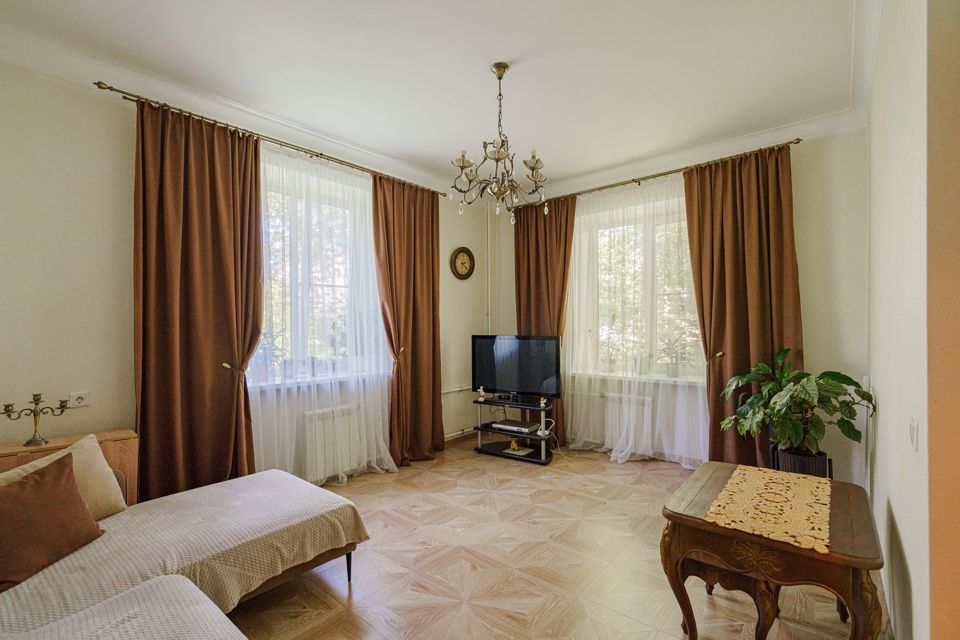 Продаётся 3-комнатная квартира, 60.5 м²