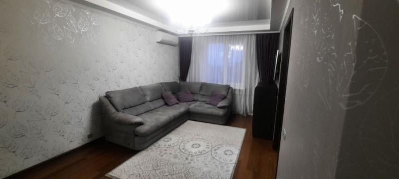 Продаётся 3-комнатная квартира, 70 м²